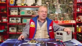 Несимметричный мультивибратор на транзисторах - Отличительные особенности