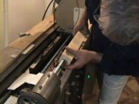 Работа токарно-фрезерного станка по дереву