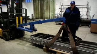 Навесная крановая установка на вилочный погрузчик от компании «АлтайСтройМаш»