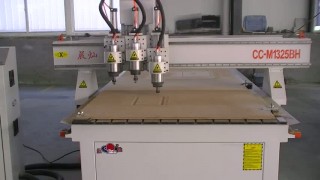 Три шпинделя станок по дереву