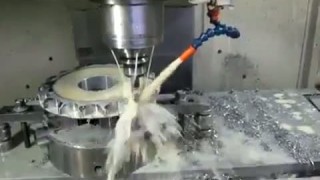 Milling stars on a CNC machine. (Фрезерная обработка звездочки на станке с ЧПУ.)