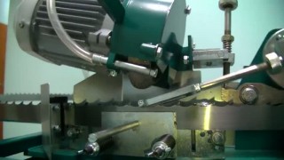 Автомат Заточной  "Тайга"  с боразоновым кругом  для ленточных пил