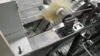 станок сортировщик в работе