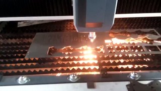 Лазерная резка металла FIBER LASER 500W