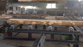 Подача в многопил DC-210 с центрователем и приемным столом