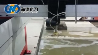 Пятикоординатный гидроабразивный станок в Китае