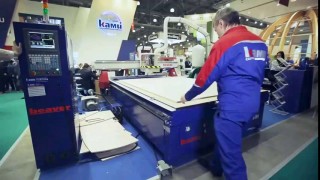 ОБРАБАТЫВАЮЩИЙ ЦЕНТР С ЧПУ ДЛЯ ФРЕЗЕРОВАНИЯ И СВЕРЛЕНИЯ BEAVER 3021 AVLT8-BH