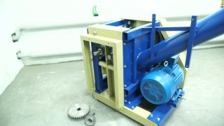 Дробилка вальцовая для зерна ДВ300 сборка