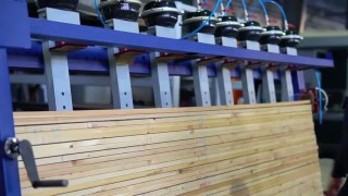 Клеенаносящий станок для склеивания щита и бруса