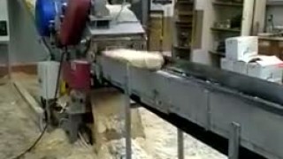 Рубительная машина барабанного типа KRAFTER RS-550 в работе