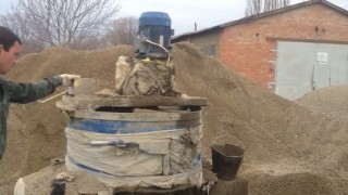 Бетоносмеситель принудительного действия ЭСТ-300