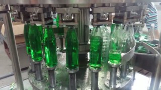 Линия розлива лимонада в стеклянную бутылку 2000 бутылок в час