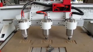 фрезерные станки с чпу по дереву с тремя шпинделем 1325АН3