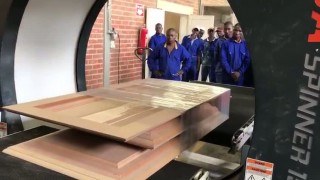 Автоматический упаковщик в стрейч пленку Edda Spinner 1500 S BN