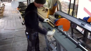 Торцовочный станок c подвижным столом