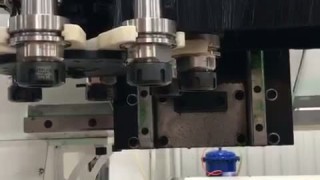 Фрезерный станок с ЧПУ с револьверной сменой инструмента LTT-G1325С в работе 2