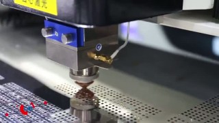 Оптоволоконный лазер для резки листов и труб LF3015CNR