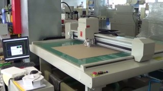 Планшетный режущий плоттер DCZ-1310