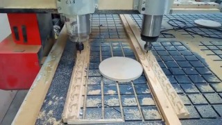 Фрезерный станок с чпу+(вакуумный стол,поворотная ось) продажа