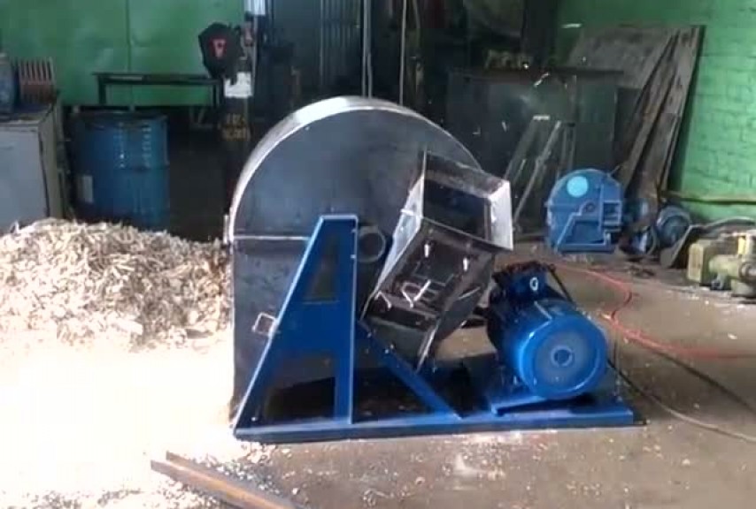 Дробилка дерева и веток BX800H (бензо)