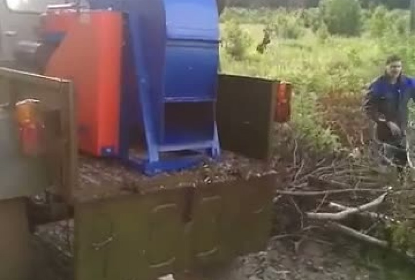 Дисковая дробилка древесины BX600 (бензо)