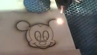 OMNI1280 Лазерная машина (100W) работа с 6мм МДФ