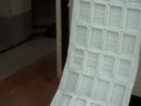 Экструзионно-вакуумформовочная линия для производства изделий из пластмассы