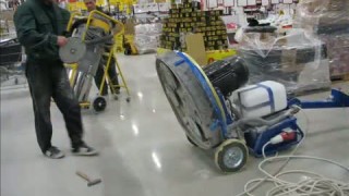 Полировка пола. АШАН "Беличи" , г.Киев, Ноябрь 2012.