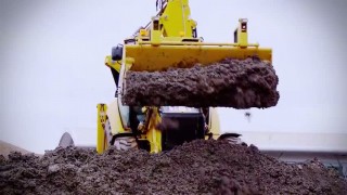 История развития экскаваторов-погрузчиков Cat®