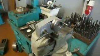 ТВ-16. К вопросу о продольной подаче