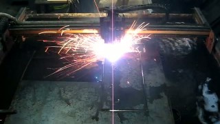 работа прототипа машины плазменно-дуговой резки металлов
