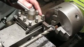 Как правильно засверлится без центровочного сверла