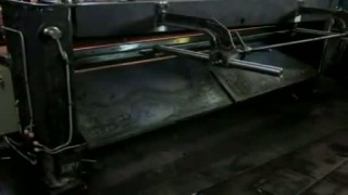 Ножницы гильотинные электромеханические 2,5х2500