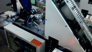 Станок для кассетирования пластиковых палочек