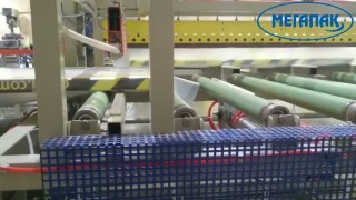 Упаковка в пленку дверей