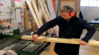 Вертикальный фрезерный станок МF30 Logosol в работе