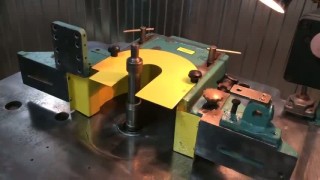 Вертикально-фрезерный станок ФС-1