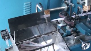 СТАНОК ДЛЯ УПАКОВКИ ПАЛОЧЕК ДЛЯ ЕДЫ В ПЛЕНКУ.