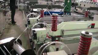 Высокоскоростная автоматическая машина производства пакетов "дой пак" и "зип лок"