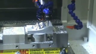 VDL-600A вертикальный обрабатывающий центр