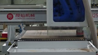 4-шпиндельный фрезерные станки с чпу с АТС для обработки двери по МДФ