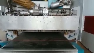 Шлифовальный станок для плоских и фрезерованных поверхностей мебельных фасадов и дверей модель ROBA TECH