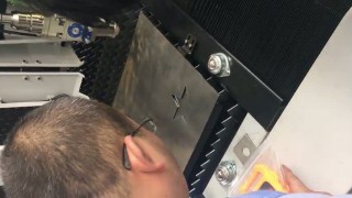 Оптоволоконный лазер UMEC 1530 500Вт резка стали 3 мм https://stanok96.ru