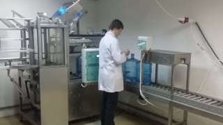 Автоматическая линия розлива воды в 19-ти литровую бутылку 125 шт/час