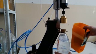 Укупорочная машина ПЭТ пробок полуавтоматическая iCapper-PET