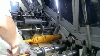 Машина для производства бумажных пакетов с квадратным дном