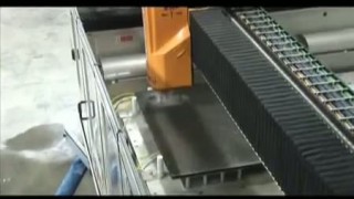 Обрабатывающий центр с ЧПУ с тремя интерполированными осями Contourbreton  NC 260 K18