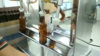 Аппарат розлива для горячих жидкостей Fillermatic Gravity+