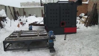 Котел на 300 кВт на очень влажных древесных отходах