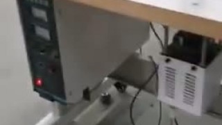 Станок для полуавтоматический приварки петлёй к масками